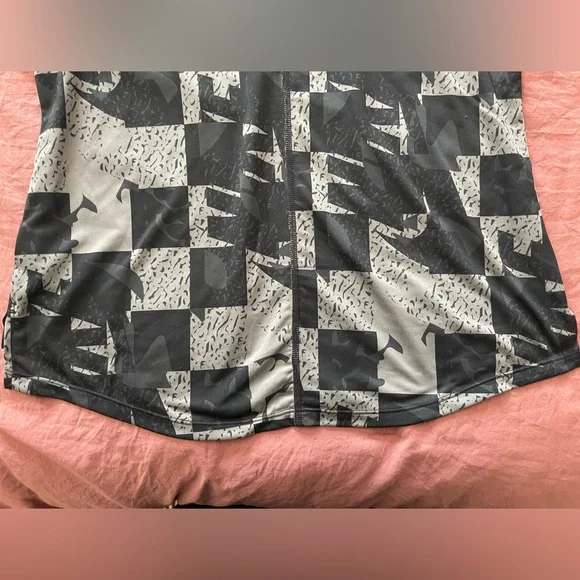 Nike Workout Tee - Picture 6 of 6